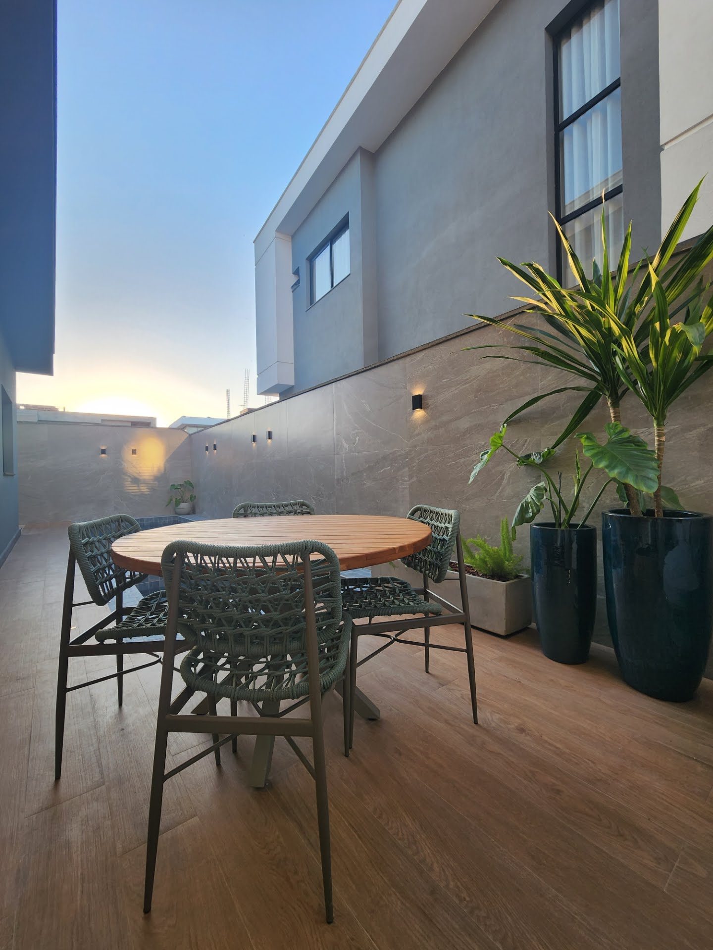 Casa à venda com 4 quartos, 4 suítes, 4 vagas e 380m² no Sim, Feira de Santana (BA) — foto 6 de 30