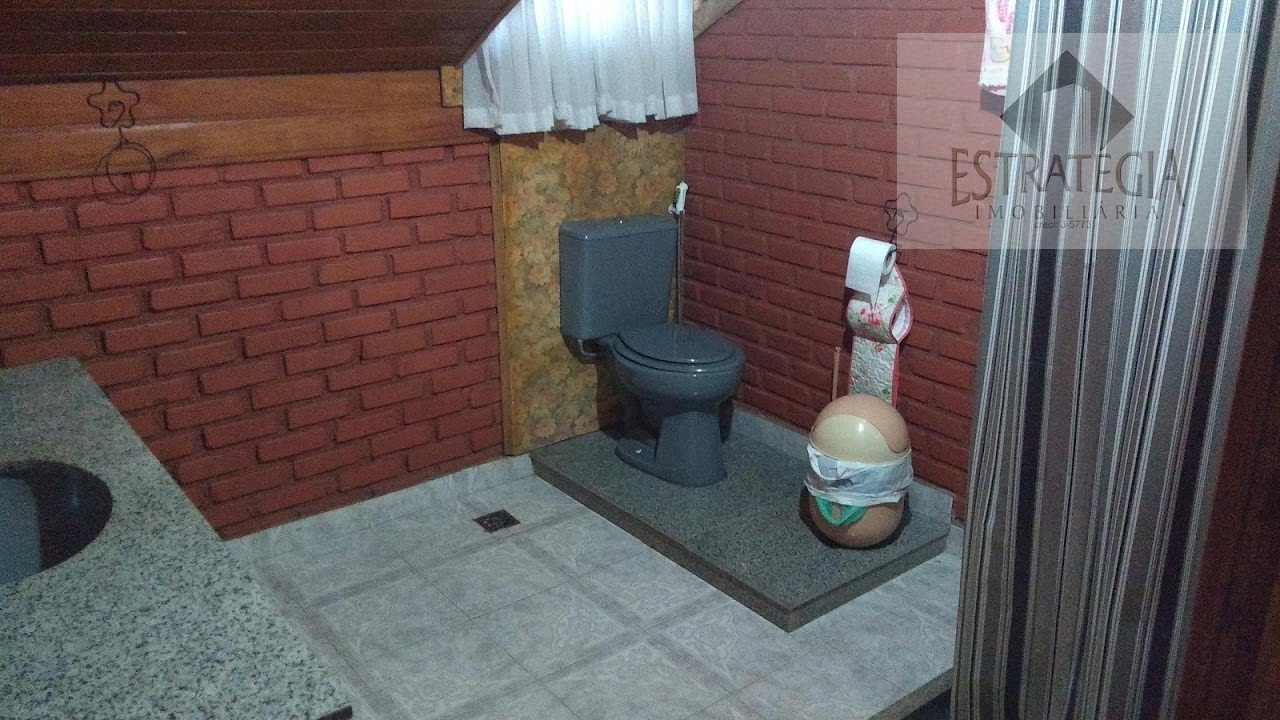 Casa à venda com 4 quartos, 2 banheiros, 2 vagas e 202m² no São Sebastião, Petrópolis (RJ) — foto 11 de 16