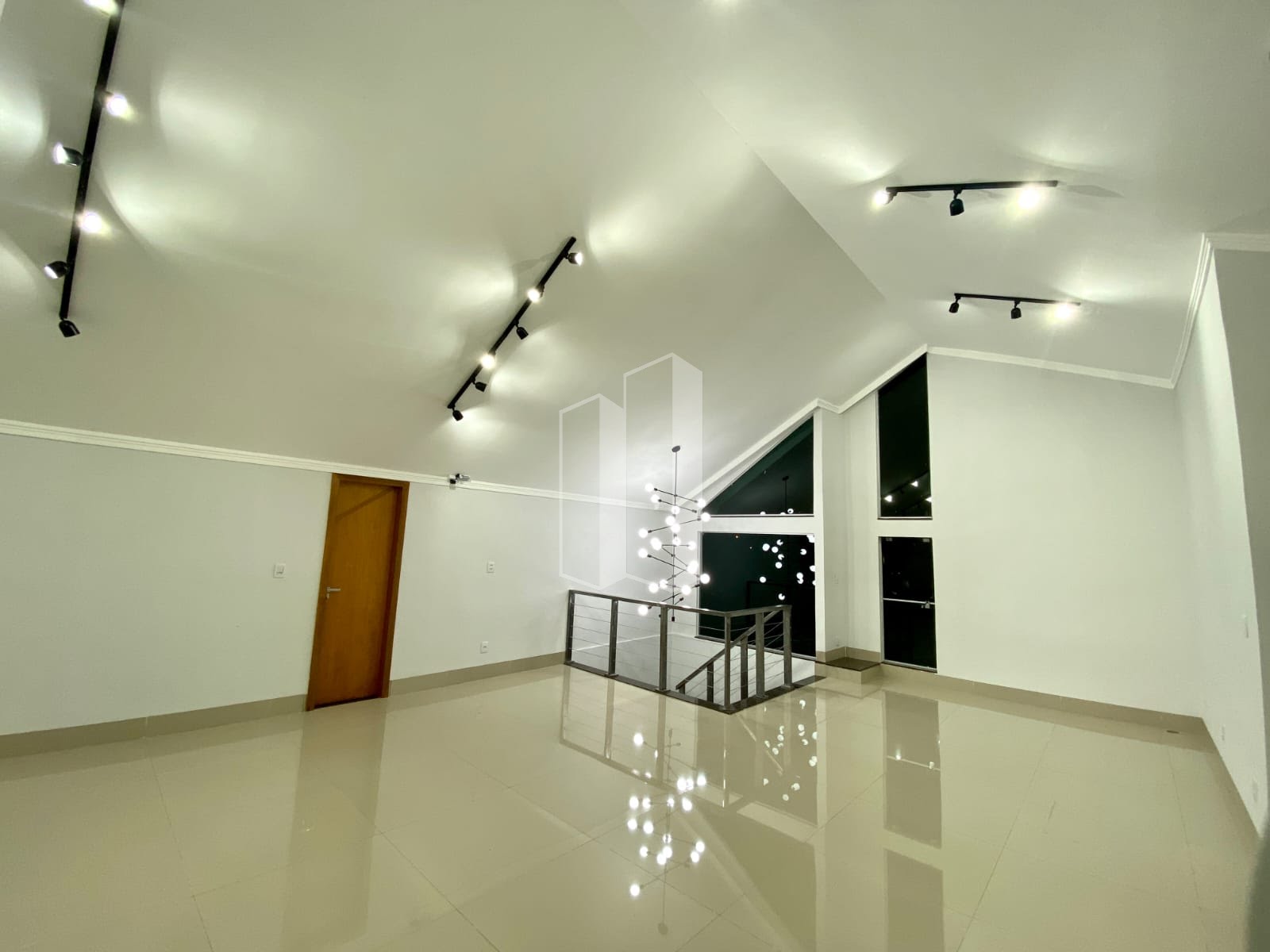 Casa à venda com 4 quartos, 4 suítes, 4 vagas e 320m² no Jardim Venezuela, Morrinhos (GO) — foto 24 de 30