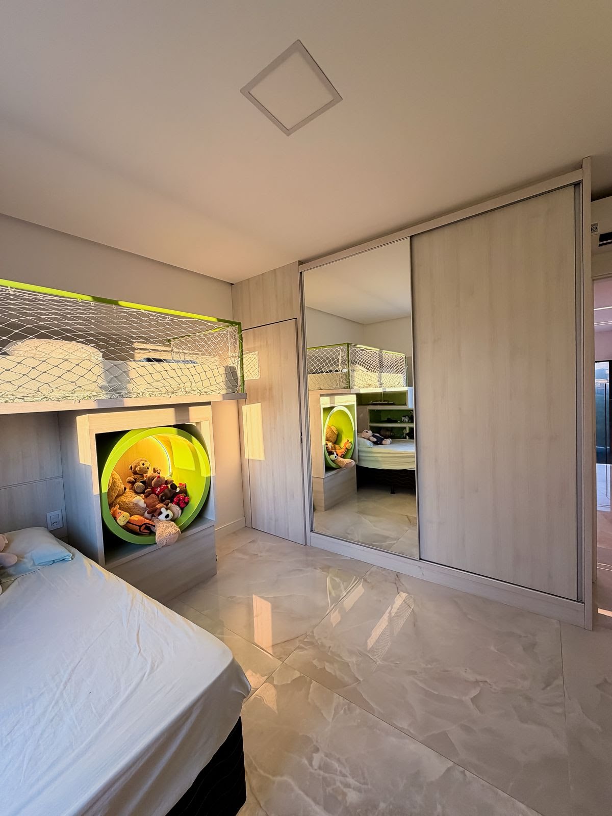 Casa à venda com 3 quartos, 2 suítes, 4 vagas e 280m² no Sim, Feira de Santana (BA) — foto 24 de 26