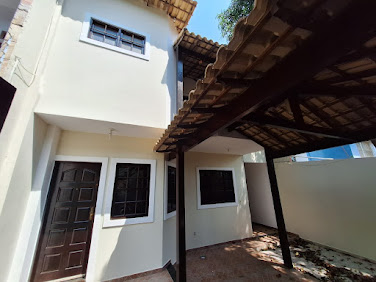 Casa em São Marcos  -  Macaé