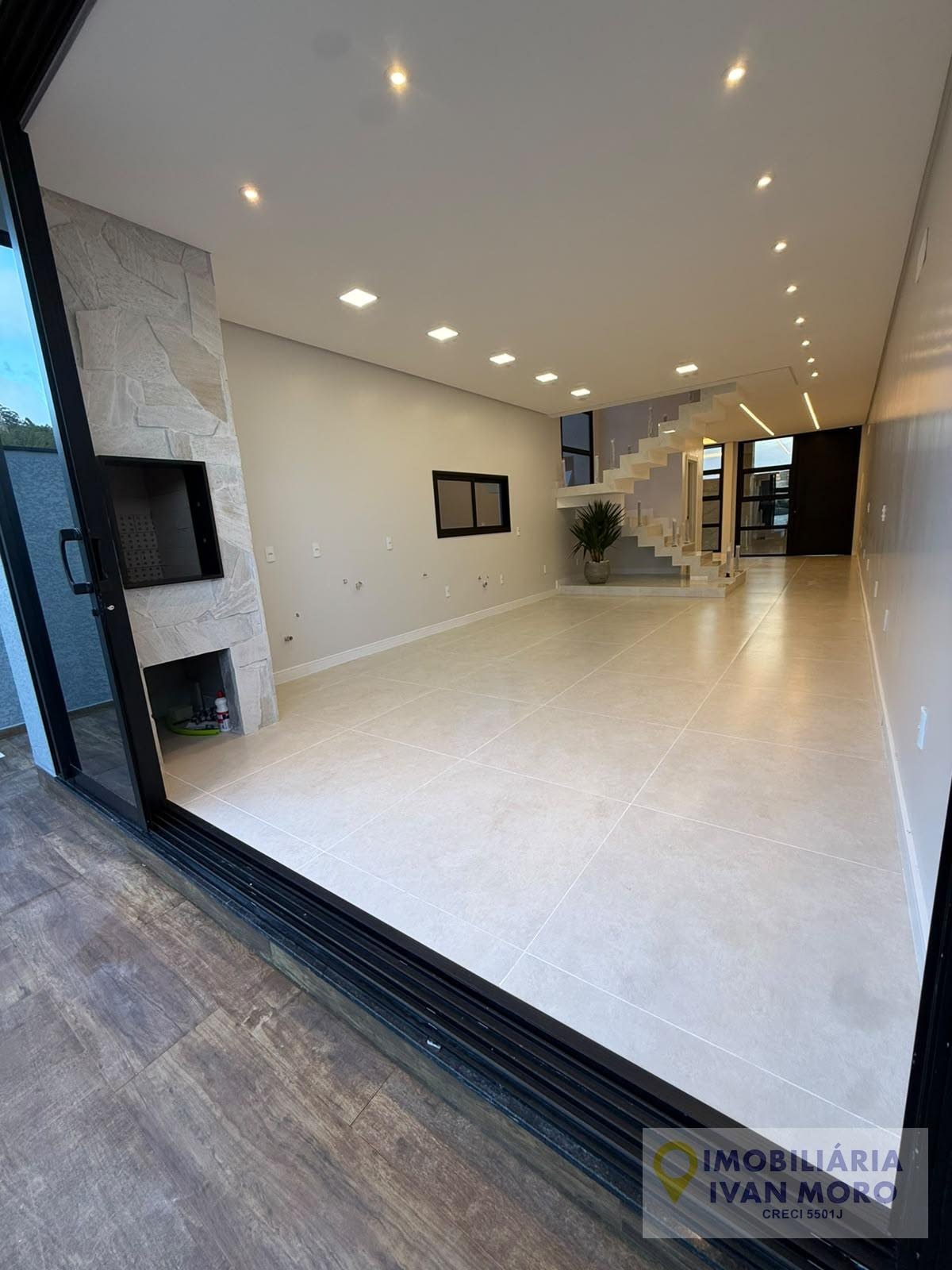 Casa à venda com 3 quartos, 1 suíte, 2 vagas e 192m² no Canasvieiras, Florianópolis (SC) — foto 7 de 30
