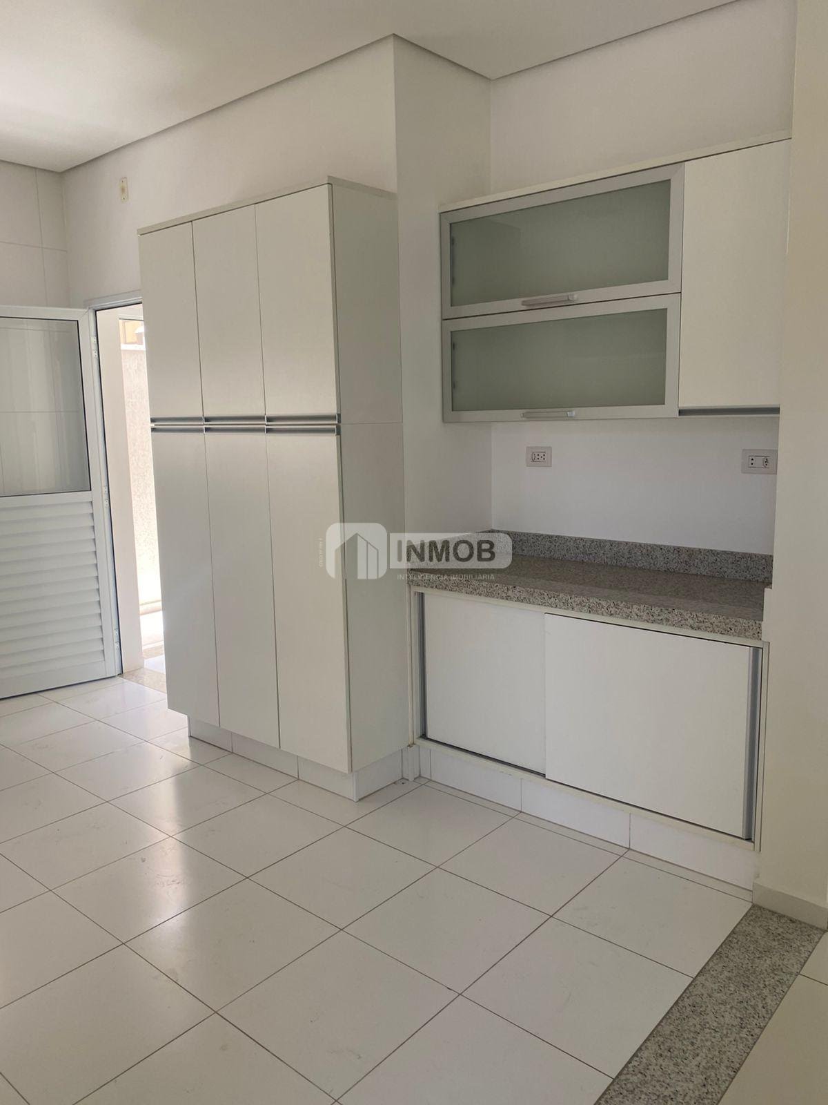 Casa à venda com 3 quartos, 3 suítes, 4 vagas e 261m² no Campos do Conde, Tremembé (SP) — foto 8 de 23
