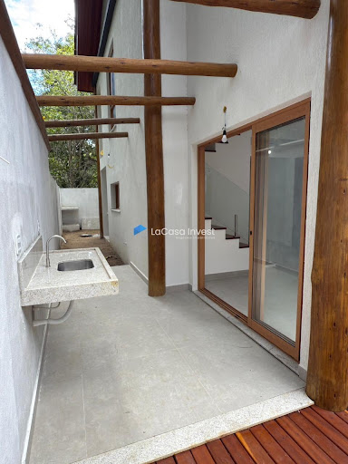 Casa em Condomínio em Arraial d'Ajuda com 3 Suítes
