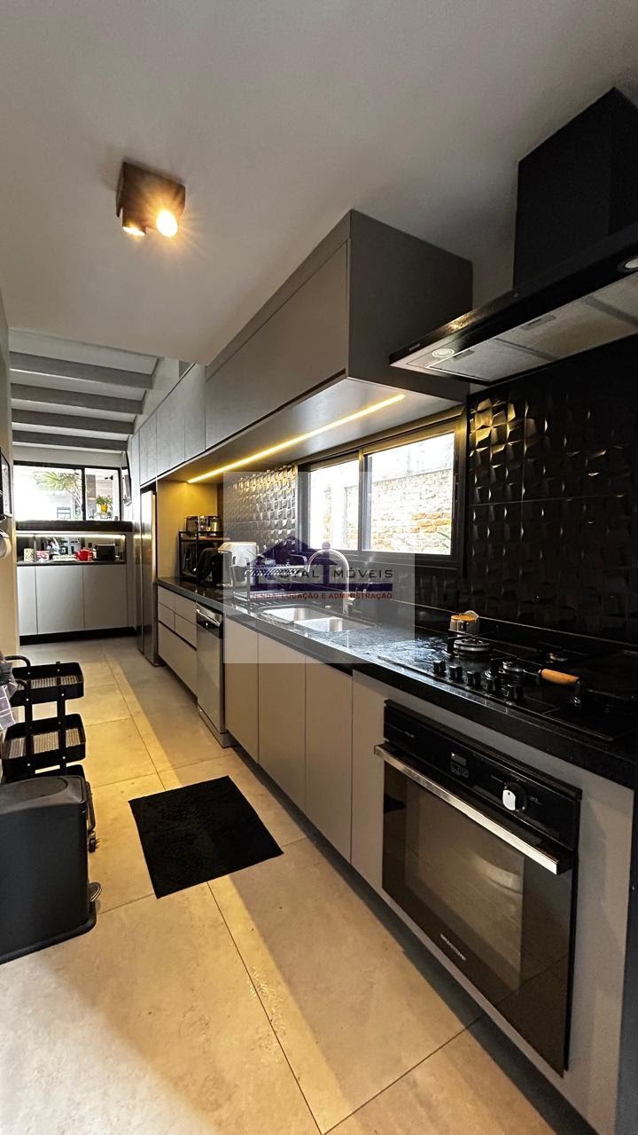 Casa à venda com 4 quartos, 3 suítes, 6 vagas e 550m² no Planalto Paulista, São Paulo (SP) — foto 23 de 27