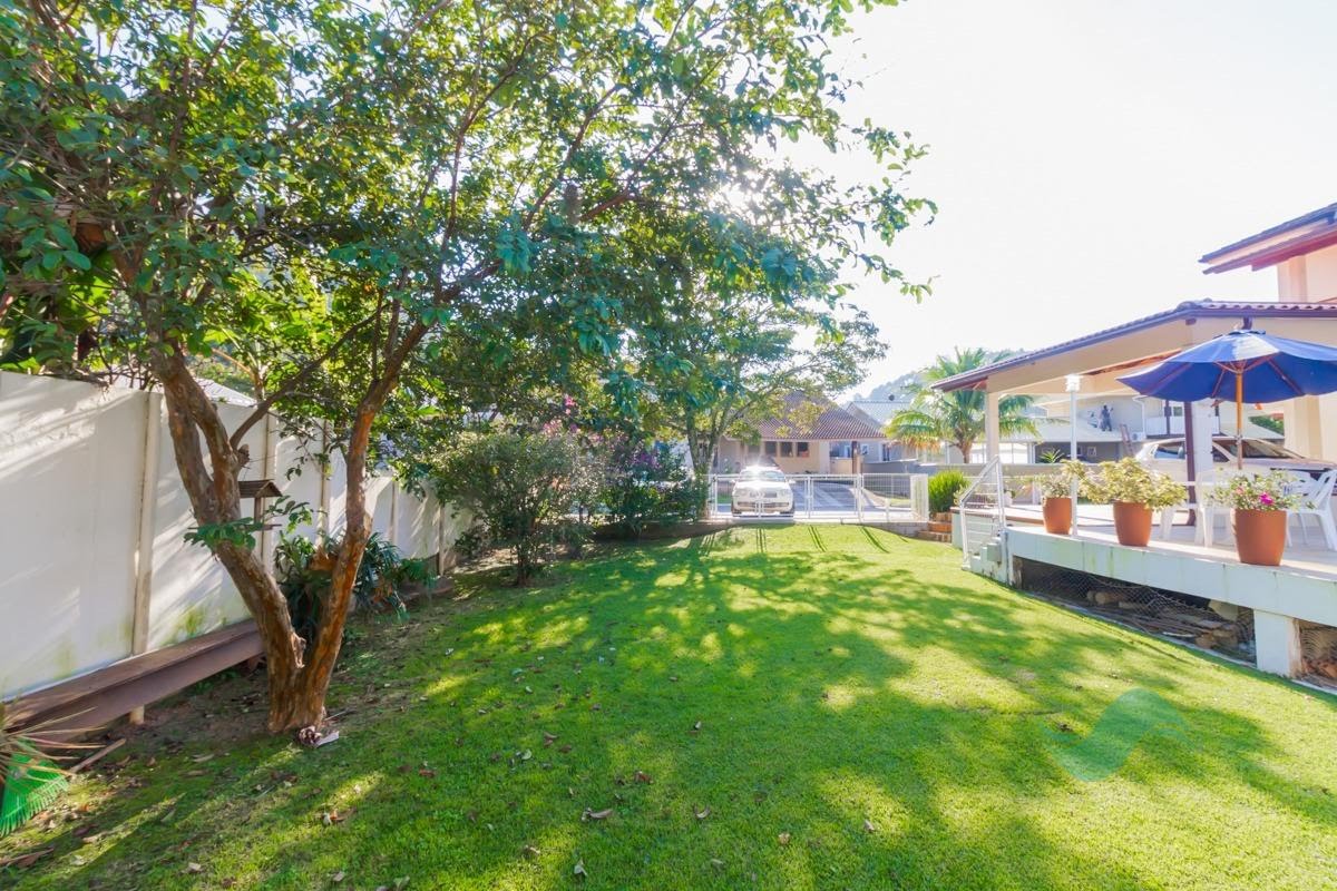 Casa à venda com 4 quartos, 1 suíte, 2 vagas e 630m² no Sambaqui, Florianópolis (SC) — foto 12 de 30