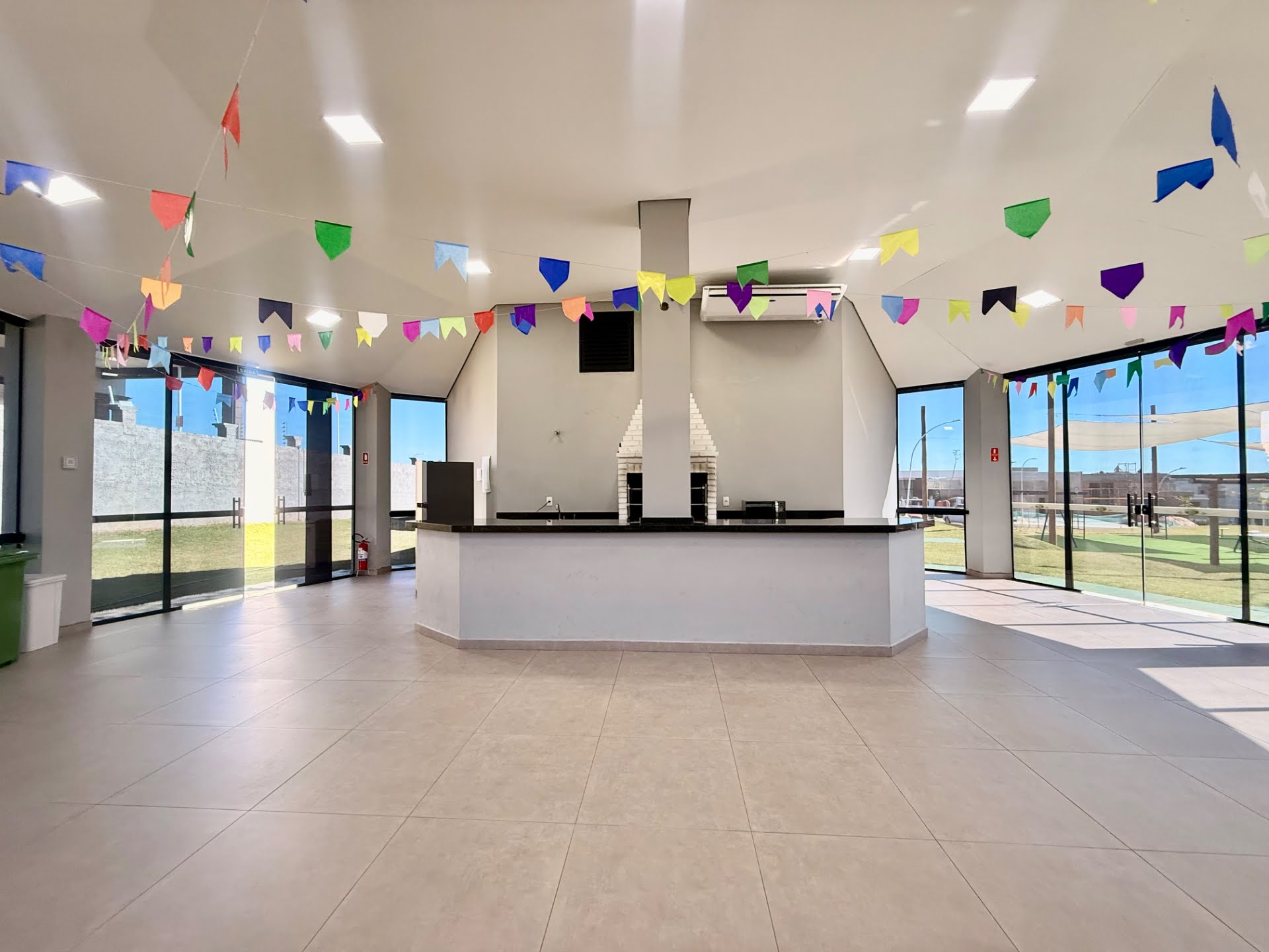 Casa à venda com 3 quartos, 3 suítes, 4 vagas e 193m² no Dona Maria Cândida, Indaiatuba (SP) — foto 27 de 30