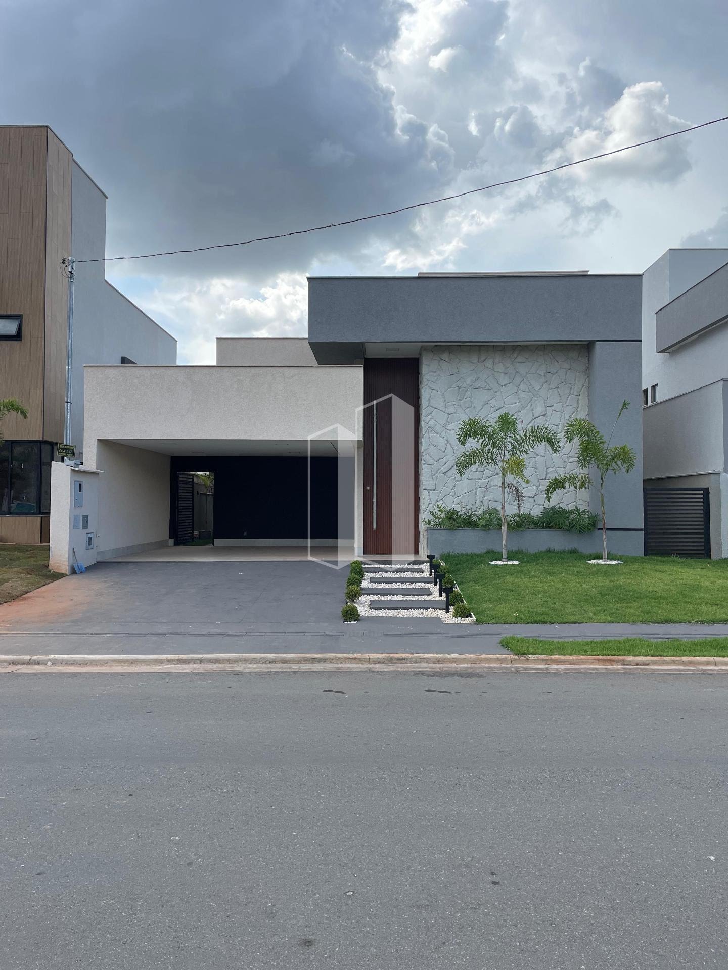 Casa à venda com 3 quartos, 3 suítes, 4 vagas e 178m² no Jardins Porto, Senador Canedo (GO) — foto 12 de 12