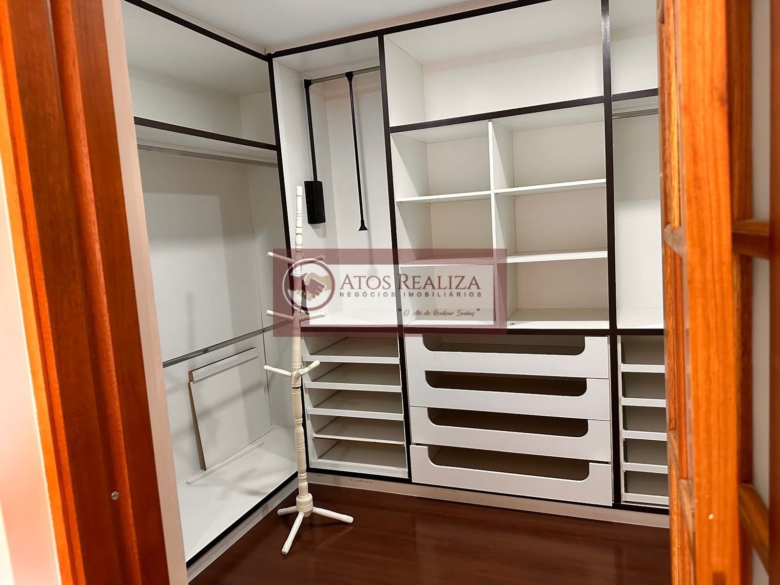 Casa à venda com 4 quartos, 4 suítes, 5 vagas e 348m² no Jardim Campo Grande, São Paulo (SP) — foto 21 de 30