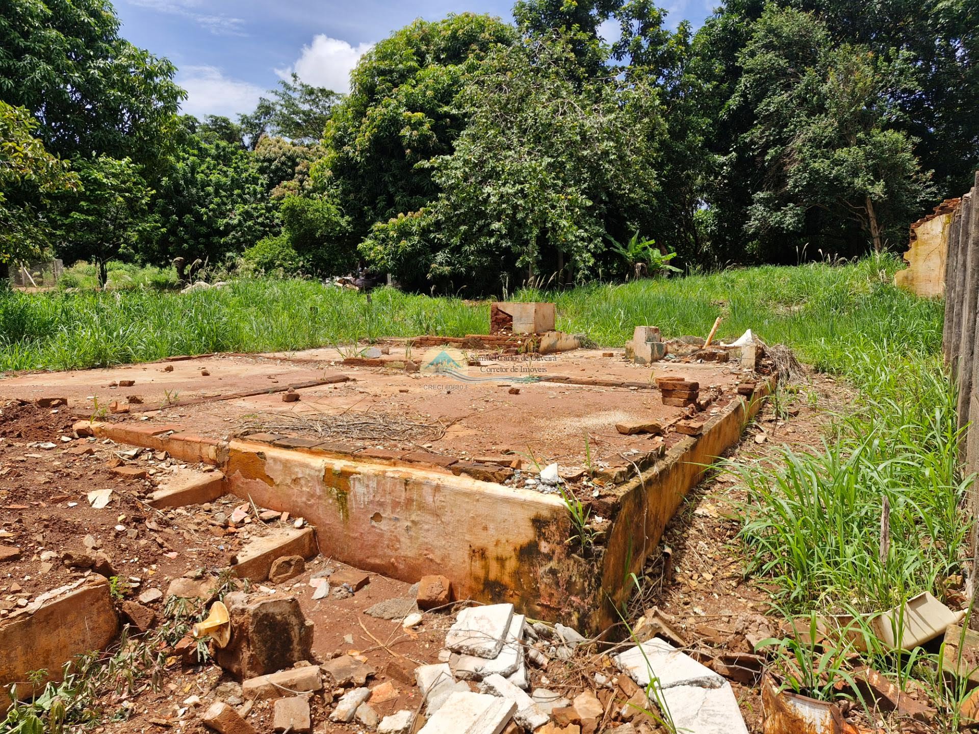 Terreno a venda em Casa Branca SP