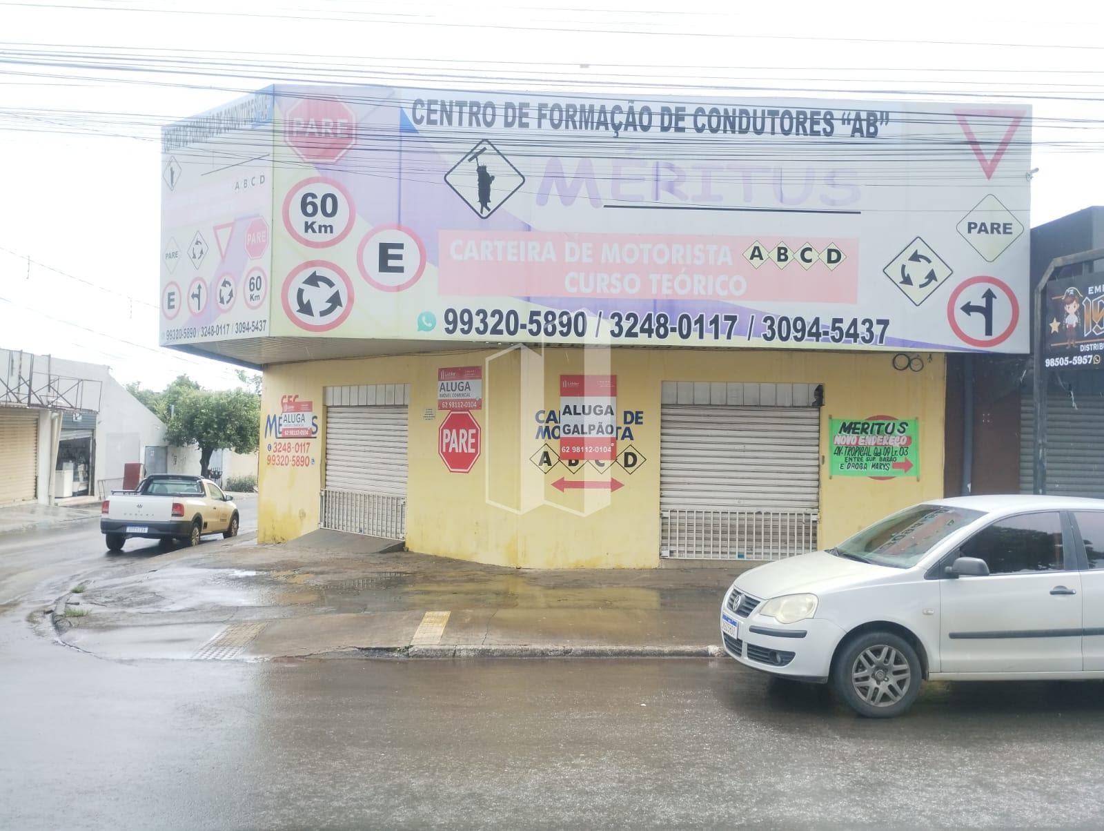 Comercial para alugar com 3 banheiros e 316m² no Setor Garavelo, Aparecida de Goiânia — foto principal