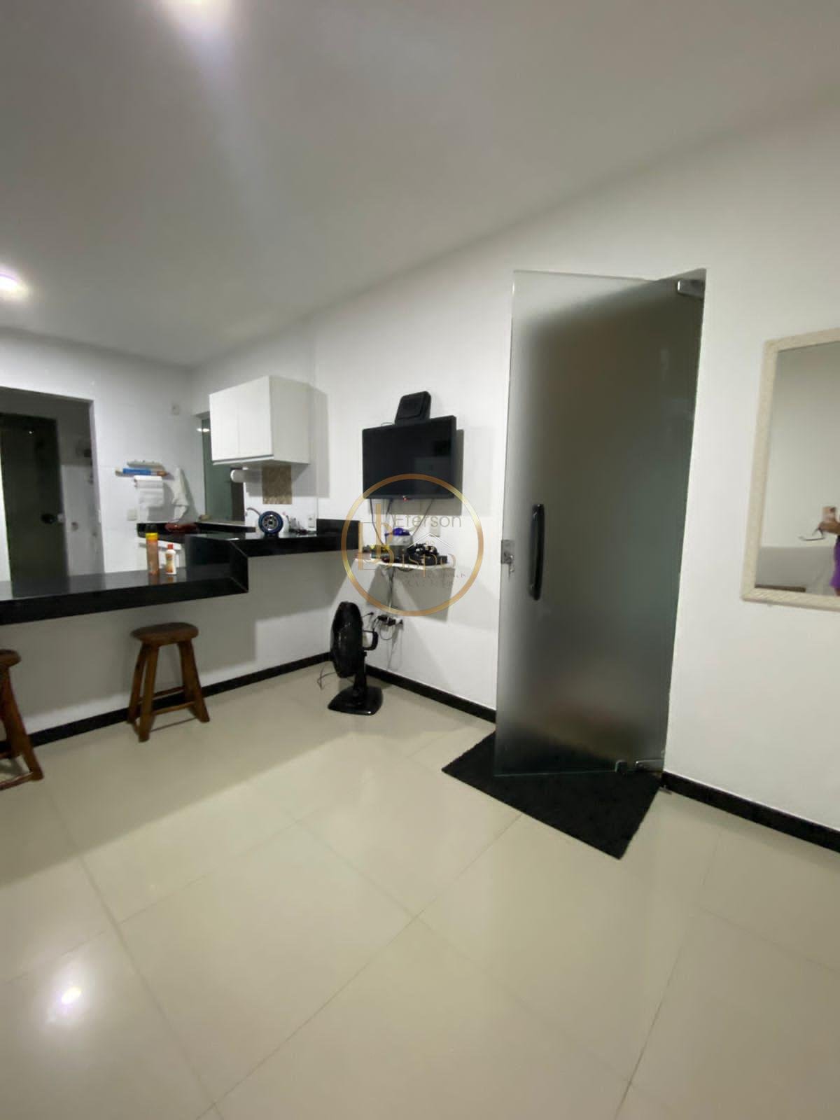 Apartamento à venda com 2 quartos, 2 banheiros, 2 vagas e 70m² no Orla Taperapuã, Porto Seguro — foto principal