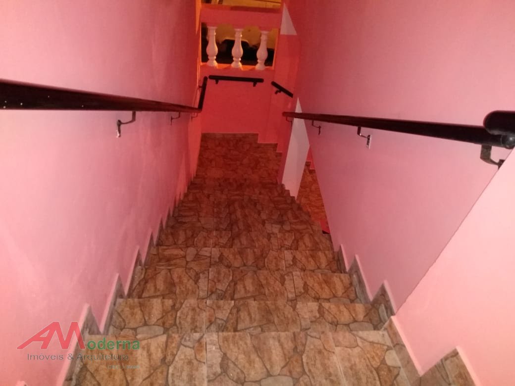 Casa à venda com 4 quartos, 1 suíte, 2 vagas e 220m² no Demarchi, São Bernardo do Campo (SP) — foto 18 de 20