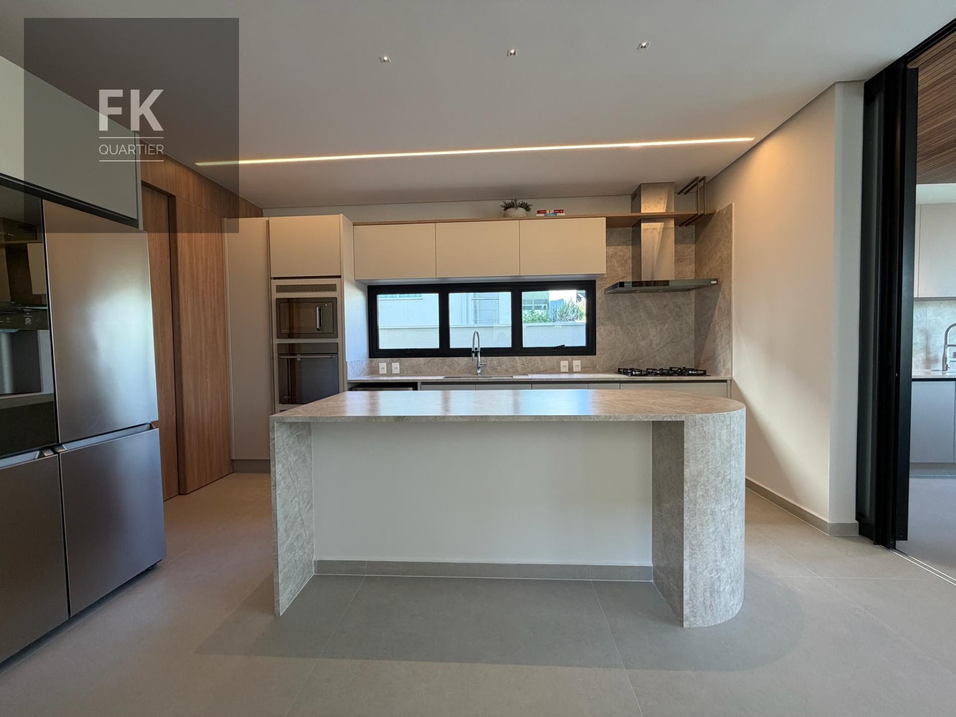 Casa à venda com 5 quartos, 5 suítes, 6 vagas e 490m² no Alphaville, Santana de Parnaíba (SP) — foto 10 de 30