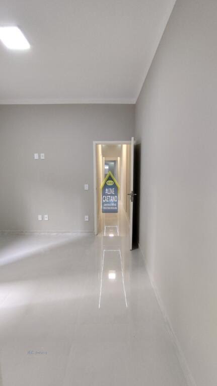 Casa à venda com 3 quartos, 1 suíte, 2 vagas e 110m² no Tupi, Praia Grande (SP) — foto 3 de 30