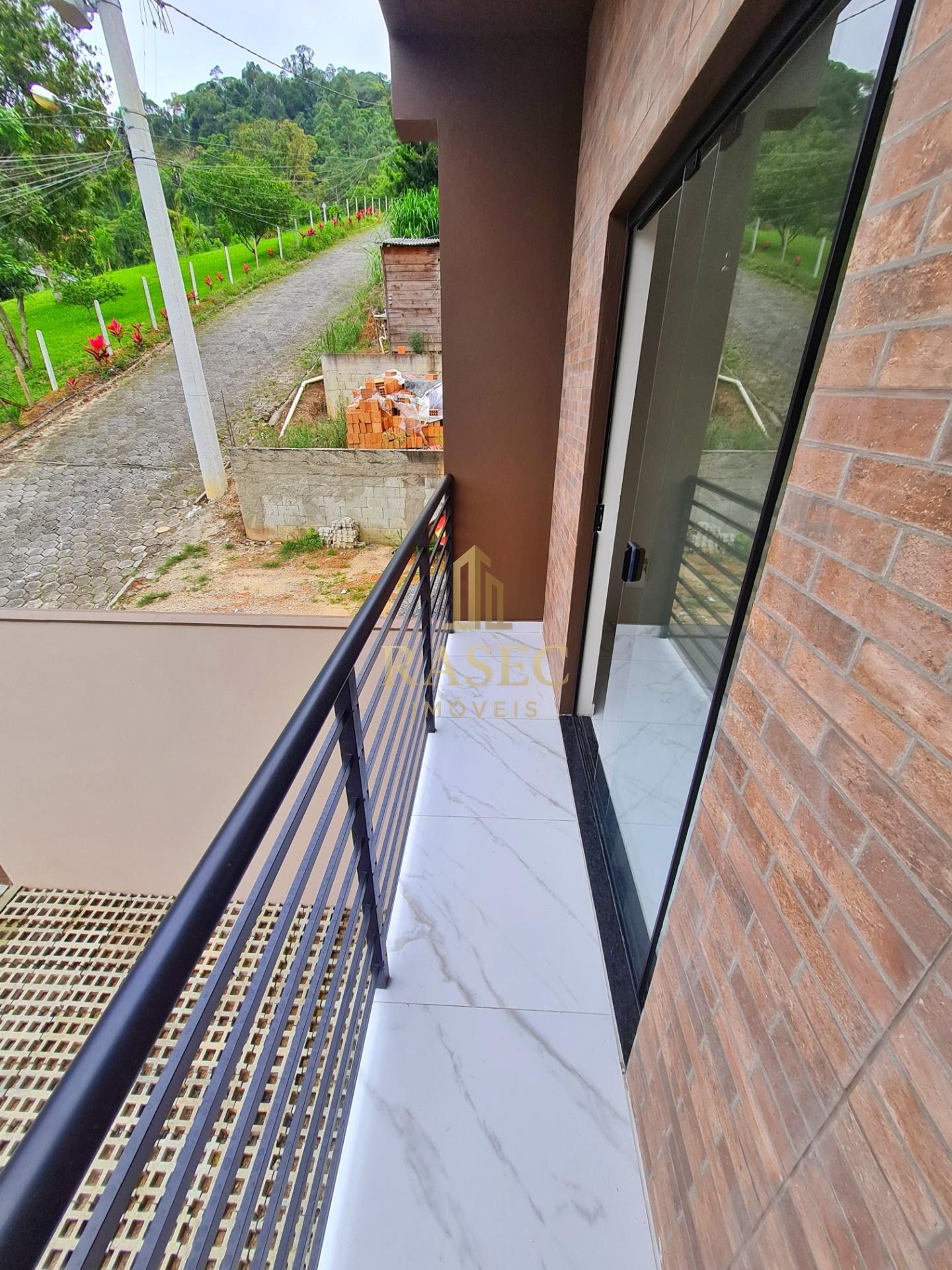 Casa à venda com 3 quartos, 1 suíte, 2 vagas e 85m² no São Pedro, Brusque (SC) — foto 10 de 11