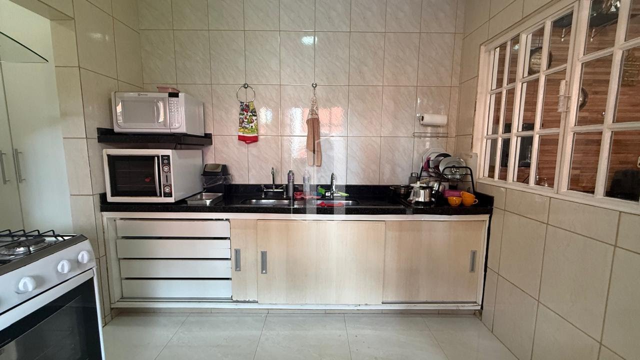 Casa à venda com 3 quartos, 3 suítes, 4 vagas e 292m² no Vila Rosa, Goiânia (GO) — foto 18 de 29