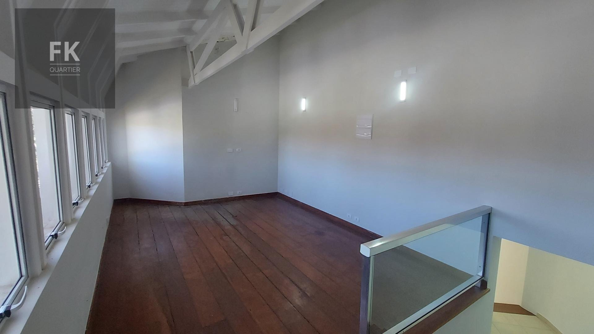 Casa à venda com 5 quartos, 4 suítes, 4 vagas e 250m² no Alphaville Residencial Dois, Barueri (SP) — foto 15 de 30
