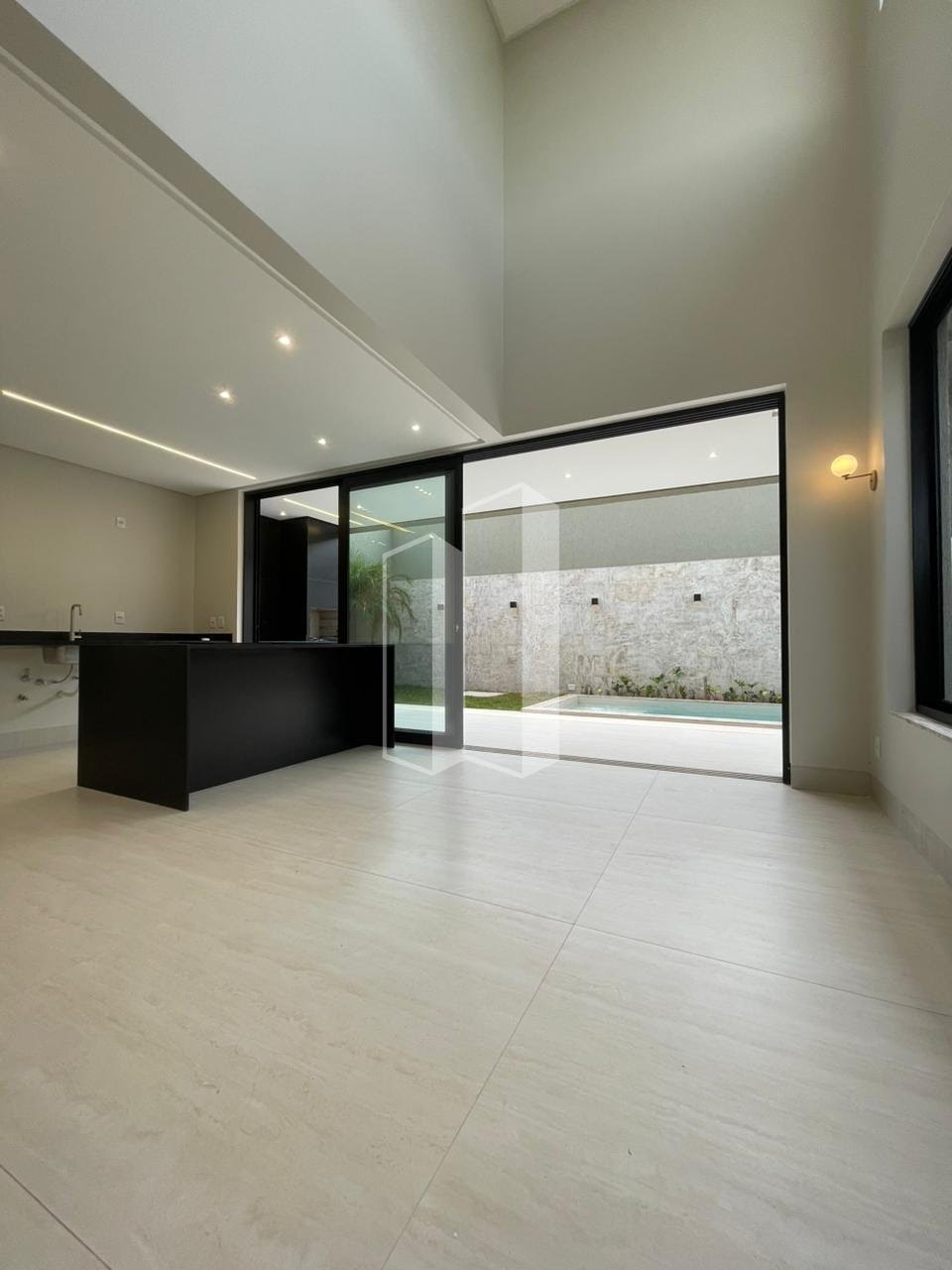 Casa à venda com 3 quartos, 3 suítes, 4 vagas e 220m² no Jardins Parma, Senador Canedo (GO) — foto 23 de 30