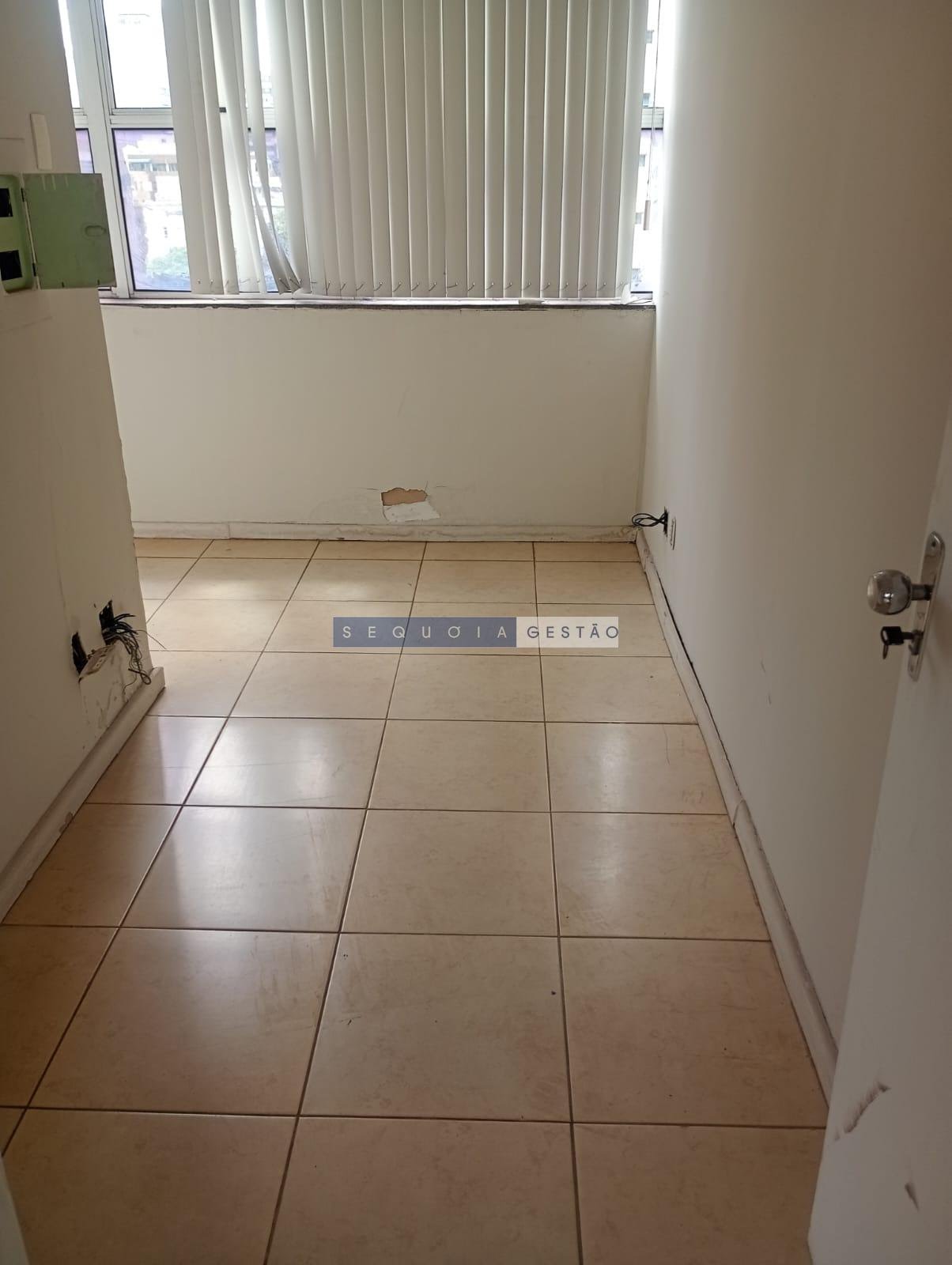 Comercial à venda com 5 banheiros e 248m² no Funcionários, Belo Horizonte (MG) — foto 9 de 18