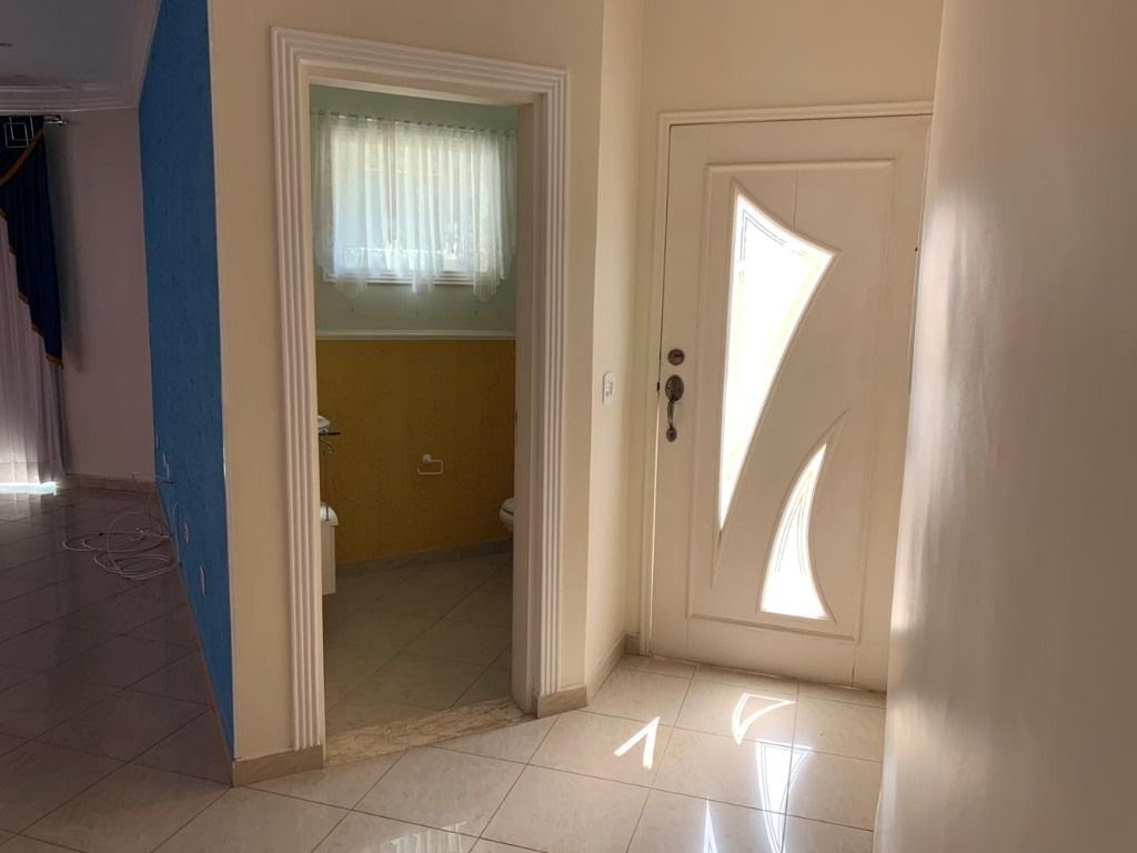 Casa à venda com 4 quartos, 4 suítes, 8 vagas e 400m² no Arujázinho I, II e III, Arujá (SP) — foto 2 de 30
