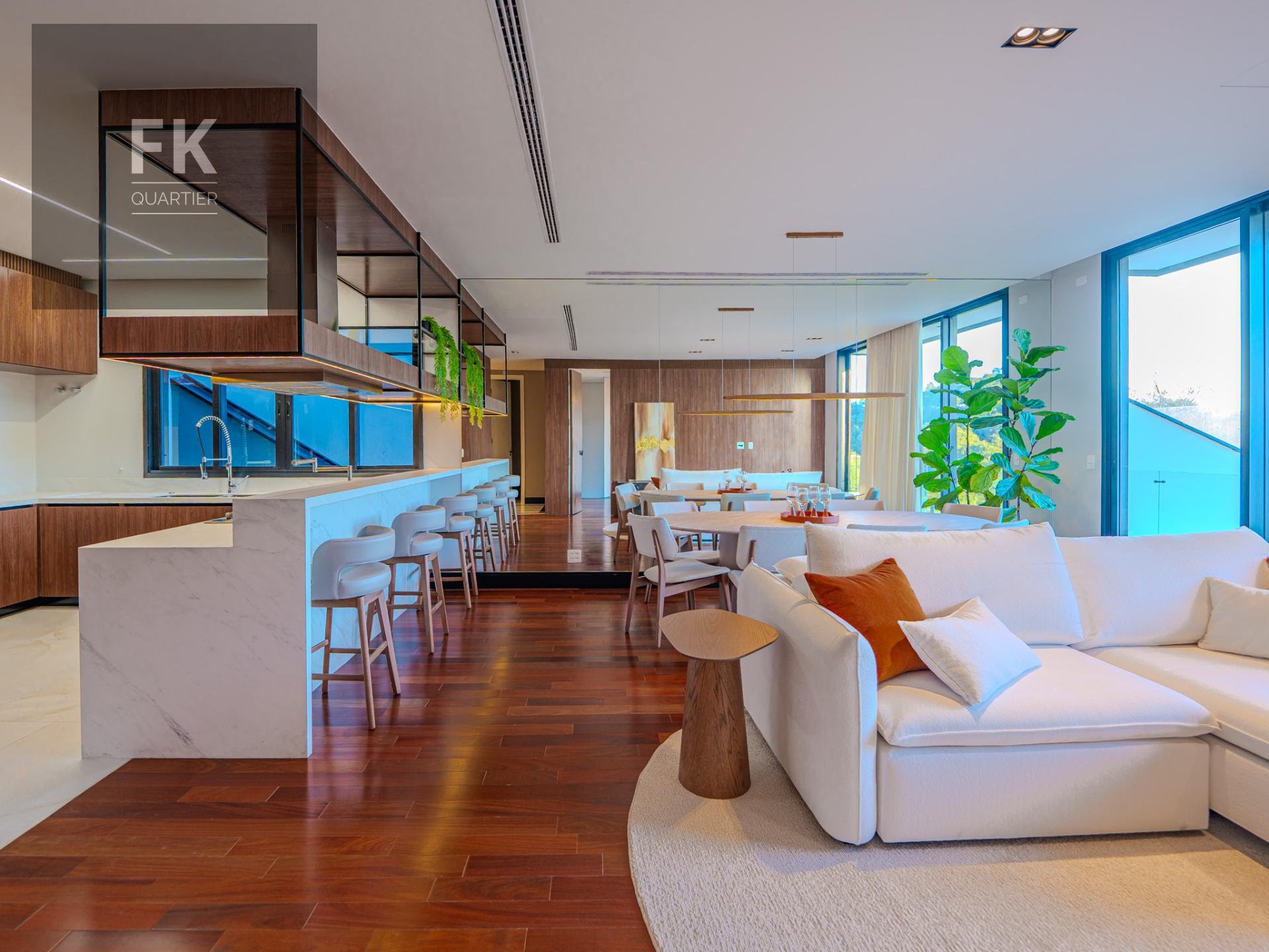 Casa à venda com 5 quartos, 5 suítes, 4 vagas e 409m² no Alphaville, Santana de Parnaíba (SP) — foto 13 de 30
