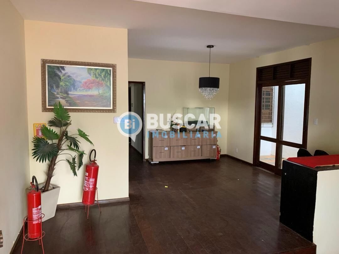 Casa à venda com 3 quartos, 1 suíte, 2 vagas e 300m² no Santa Mônica, Feira de Santana (BA) — foto 5 de 23
