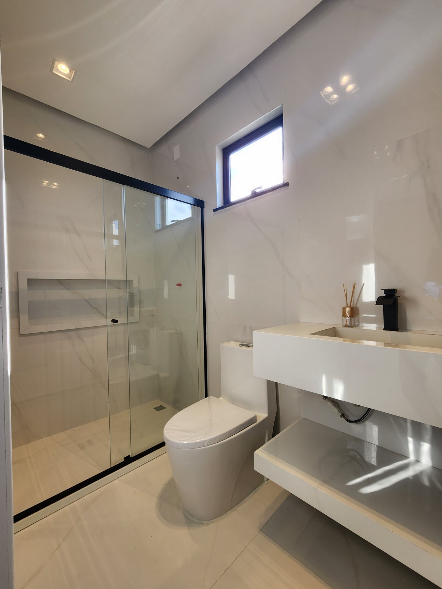 Casa à venda com 3 quartos, 3 suítes, 4 vagas e 160m² no Nova Esperança, Feira de Santana (BA) — foto 11 de 19