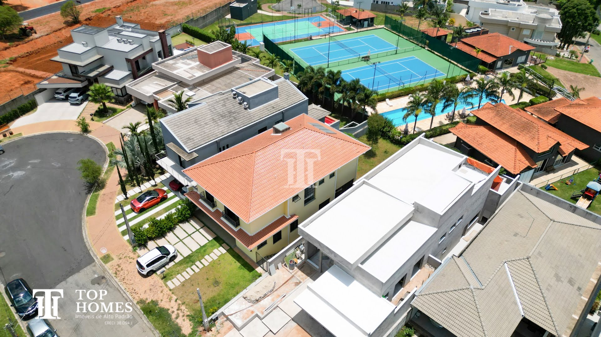 Casa/imóvel de alto padrão à venda no condomínio Reserva dos Vinhedos em Louveira/SP
