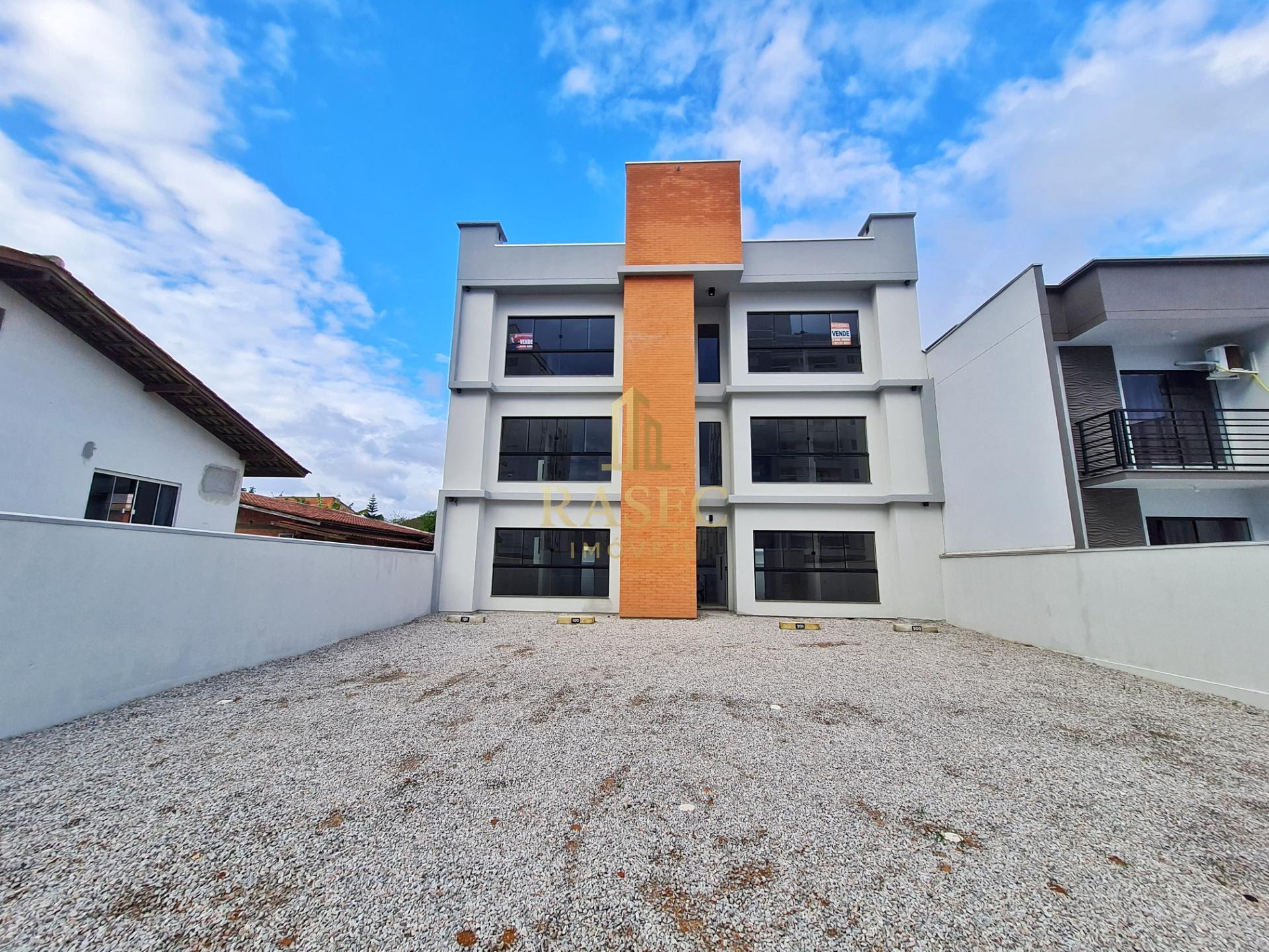 Apartamento à venda com 2 quartos, 1 banheiro e 60m² no Dom Joaquim, Brusque — foto principal