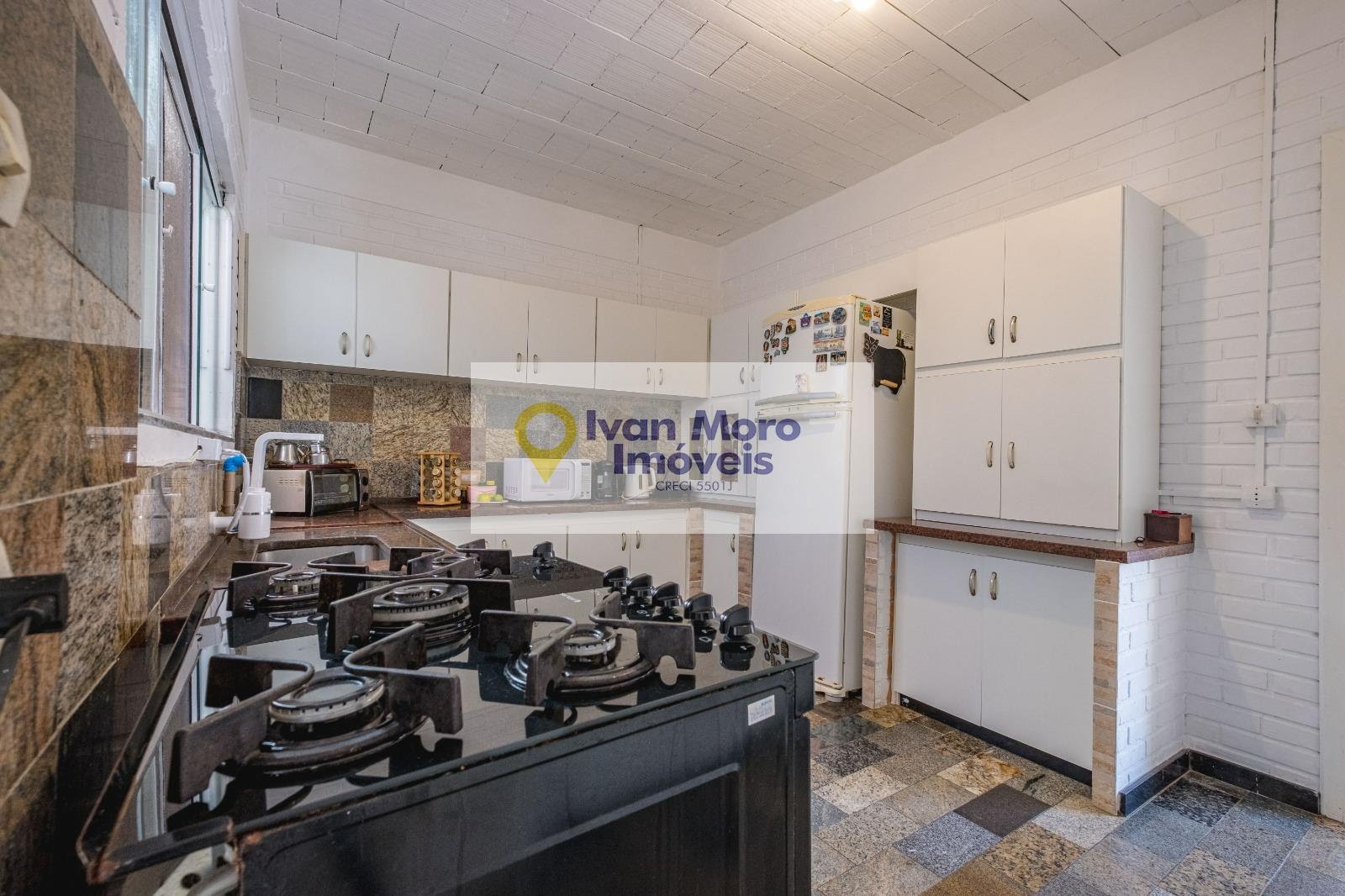 Casa à venda com 4 quartos, 1 suíte, 4 vagas e 381m² no Canasvieiras, Florianópolis (SC) — foto 9 de 30