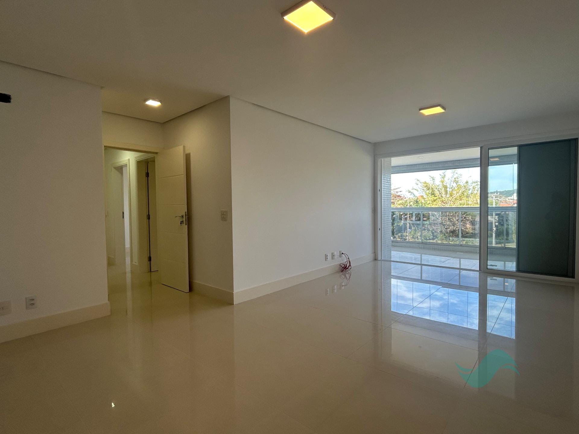 Apartamento à venda com 3 suítes, 2 vagas e 125m² no Jurerê, Florianópolis (SC) — foto 12 de 19