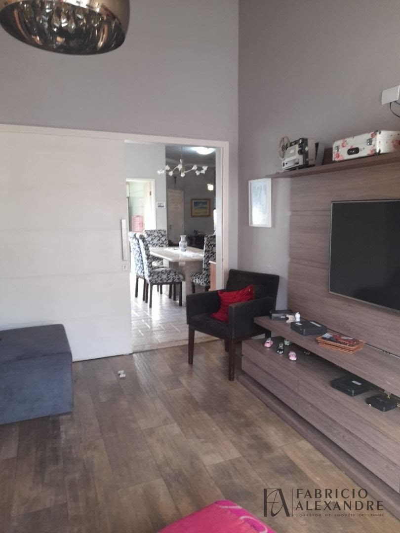 Casa à venda com 3 quartos, 3 banheiros, 4 vagas e 300m² no Parque Quinta das Paineiras, São José do Rio Preto — foto principal