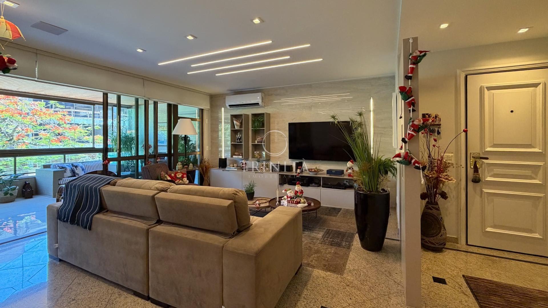  sala-recreio dos bandeirantes-trinità