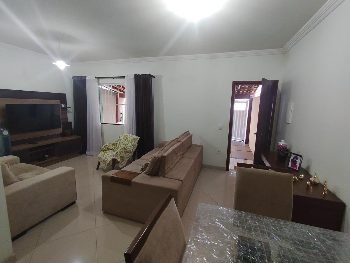 Casa à venda com 3 quartos, 2 suítes, 2 vagas e 150m² no Jardim Mariléa, Rio das Ostras (RJ) — foto 6 de 28