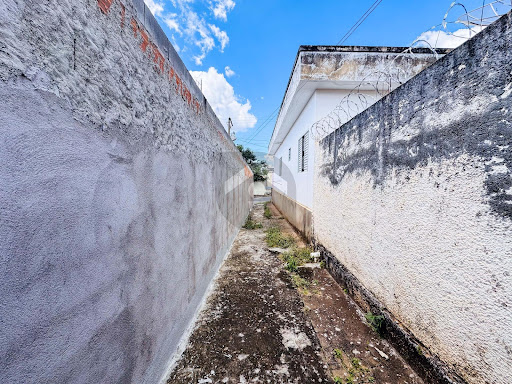 Casa para Locação em Vila Betânia, Alfenas | 1 Dormitório