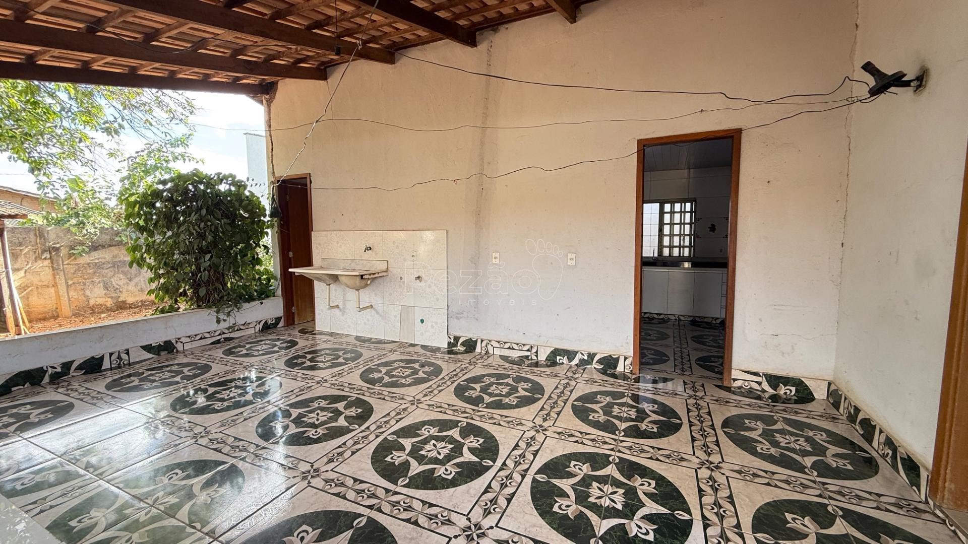 Casa à venda com 4 quartos, 2 banheiros e 377m² no Setor Marista, Itapuranga (GO) — foto 8 de 9