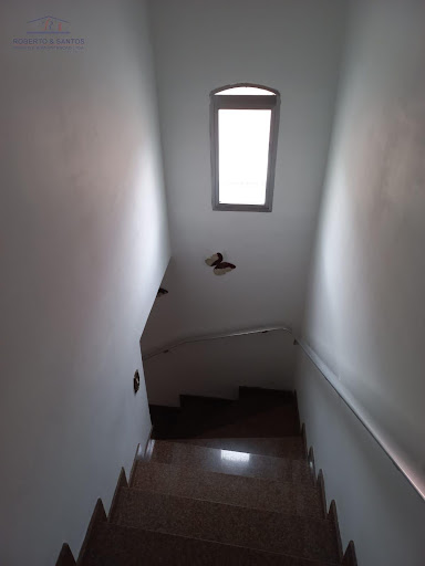 Escadas para os dormitórios