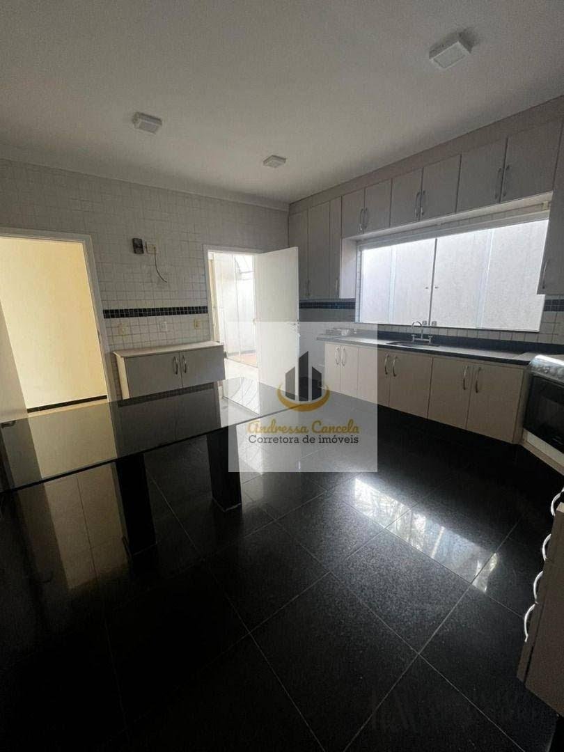 Casa à venda com 4 quartos, 4 suítes, 4 vagas e 350m² no Damha I, São José do Rio Preto (SP) — foto 17 de 25