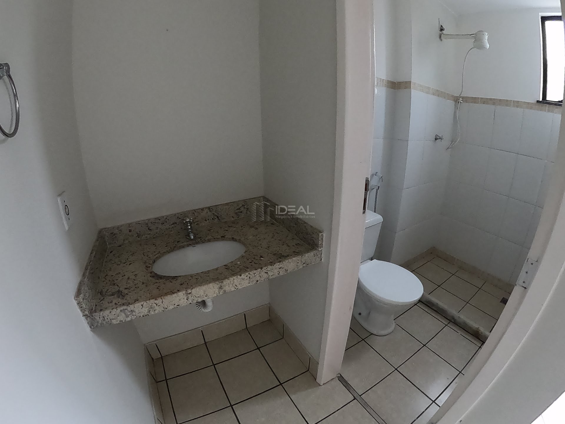 Flat para venda no  Residencial Cambridge no Parque São Caetano - Campos dos Goytacazes, RJ