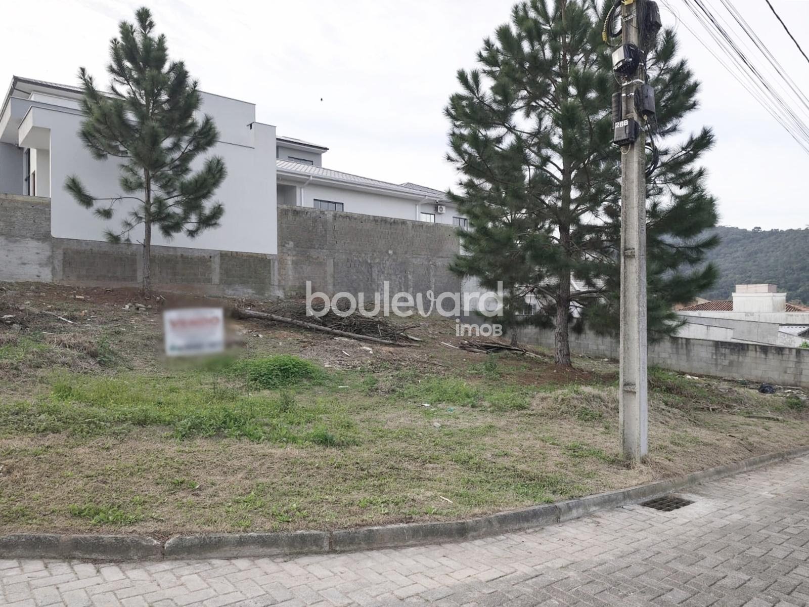 Terreno à venda com 322m² de terreno no Potecas, São José (SC) — foto 2 de 9