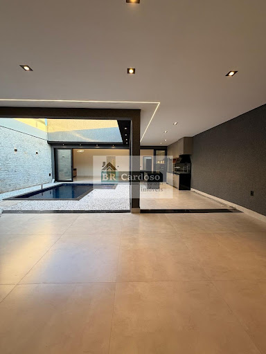 Casa à venda em Jardim Piratininga II, Franca | 3 suítes