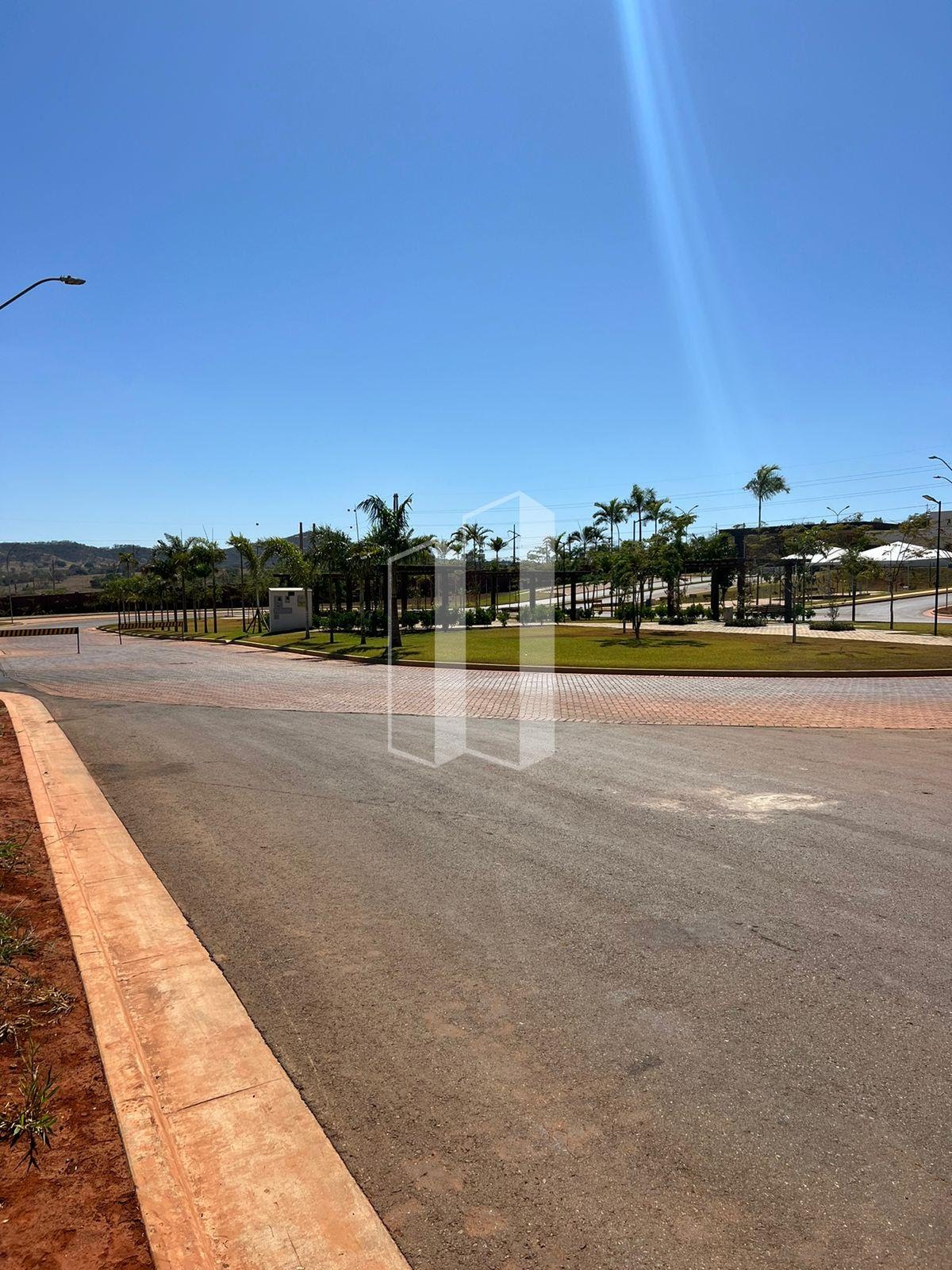 Terreno à venda com 420m² de terreno no Jardins Parma, Senador Canedo — foto principal