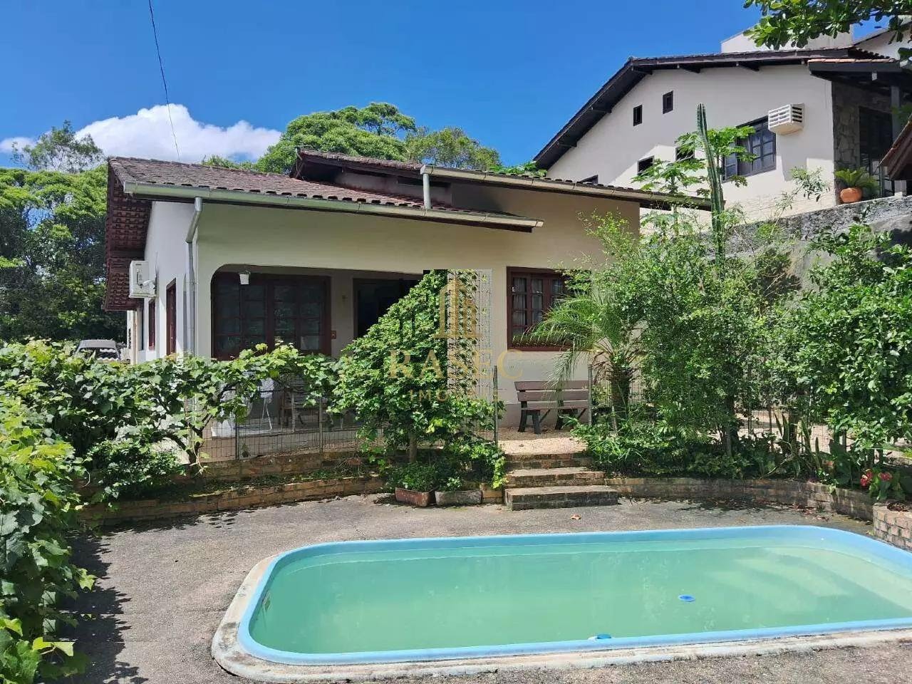 Casa à venda com 3 quartos, 1 banheiro, 2 vagas e 375m² no Souza Cruz, Brusque (SC) — foto 2 de 11