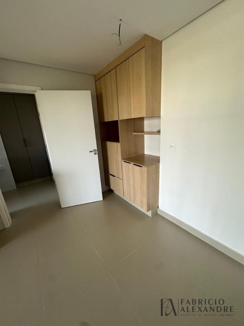 Apartamento à venda com 3 quartos, 3 suítes, 2 vagas e 141m² no Navarro Building, São José do Rio Preto (SP) — foto 5 de 30