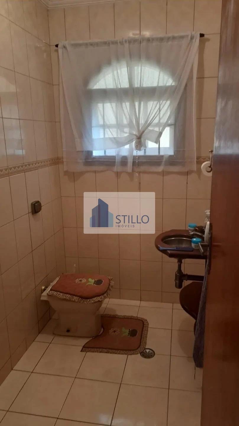 Casa à venda com 3 quartos, 1 suíte, 4 vagas e 157m² no Jardim Textil, São Paulo (SP) — foto 8 de 20