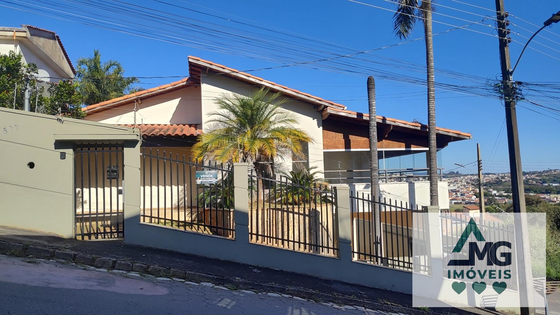 Casa à venda com 4 quartos, 1 suíte, 4 vagas e 480m² no Chácara das Rosas, Três Corações (MG) — foto 9 de 30