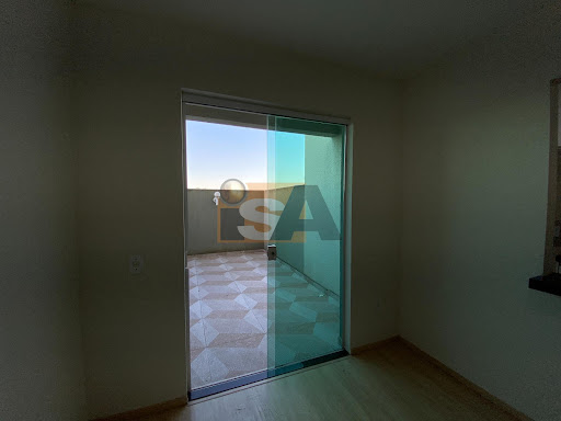 Apartamento com 2 quartos; 2 vagas cobertas e 2 quintais no Vista Verde em Suzano/SP.