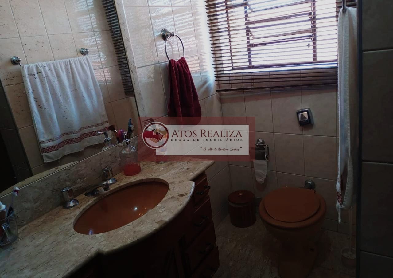 Casa à venda com 3 quartos, 1 suíte, 2 vagas e 150m² no Vila Campo Grande, São Paulo (SP) — foto 13 de 27