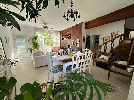 Casa à venda no Humaitá: 157m², 4 quartos, 2 vagas